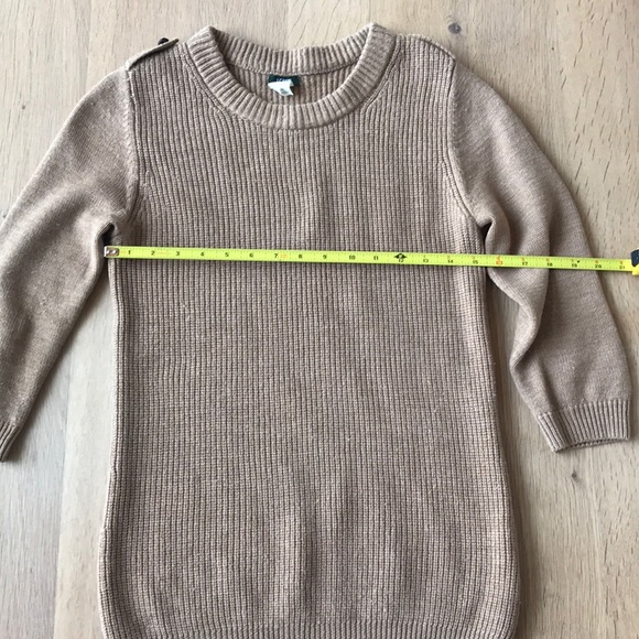 J. Crew 3/4 sleeve tan sweater size small - Picture 5 of 6